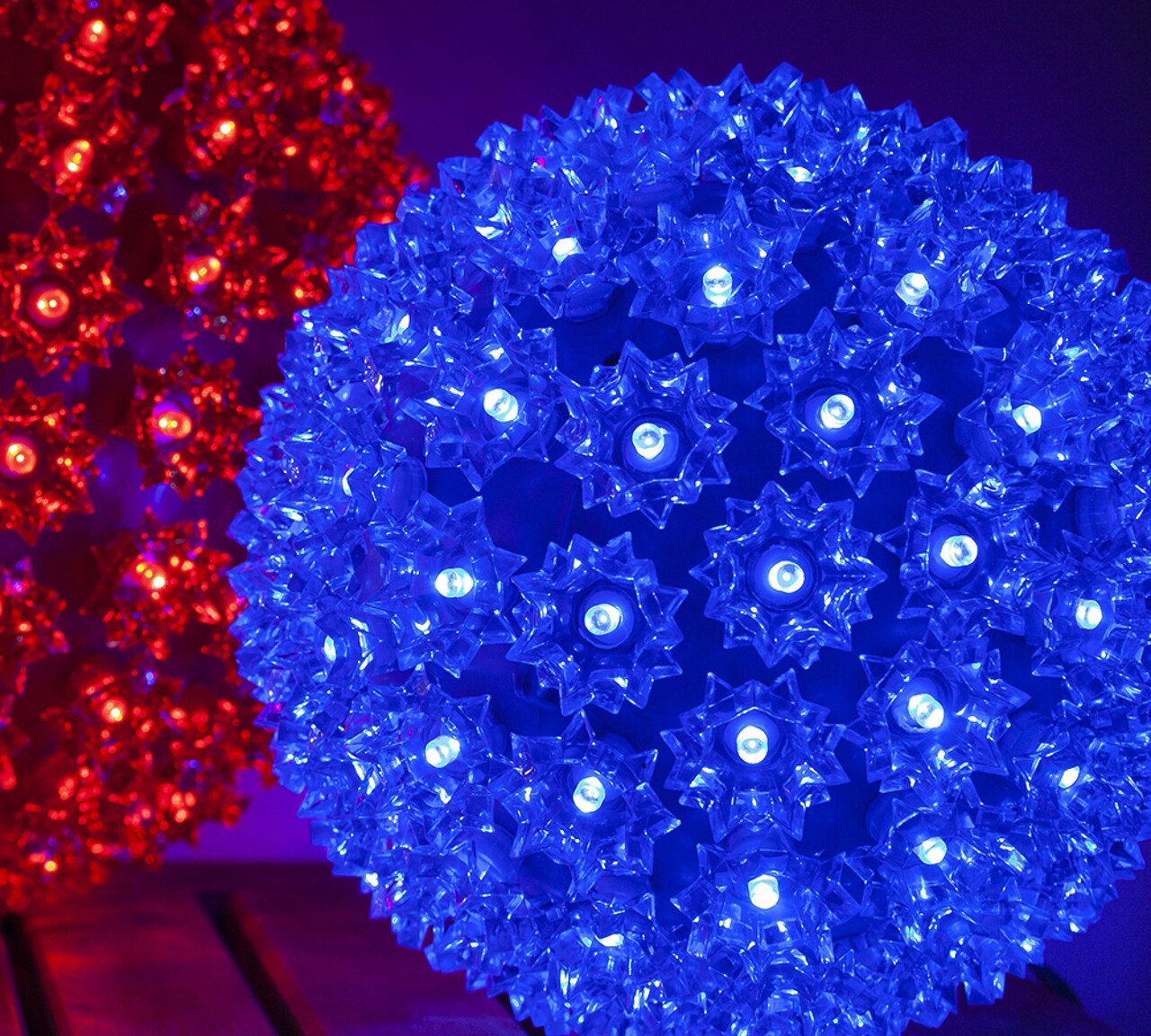 Perfect Holiday Clear Starlight Sphere 50 LED Christmas Lights